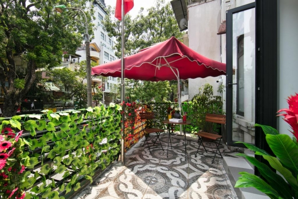 KINGLY SUITE WITH BALCONY